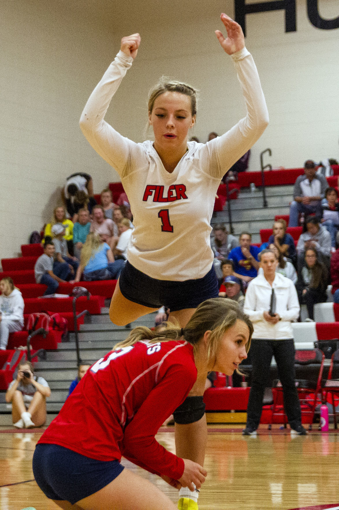 Filer flies past Gooding girls volleyball